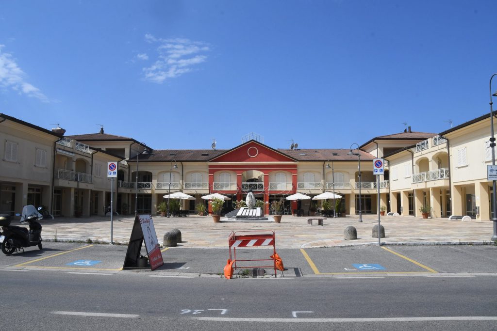 piazza Cinquale