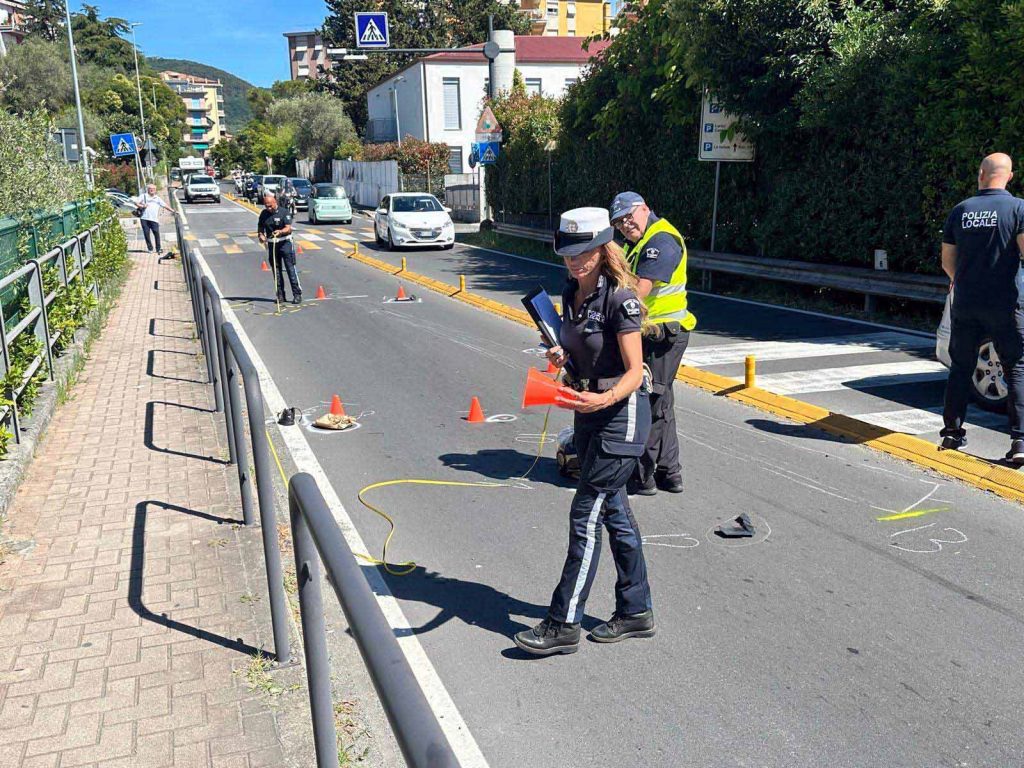 lerici incidente stradale